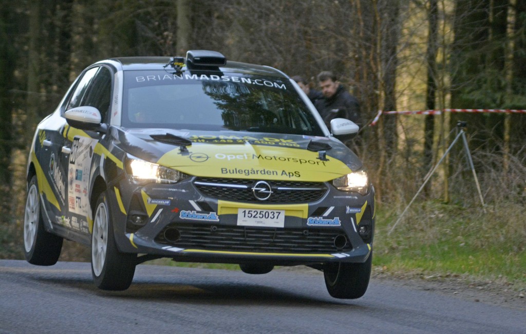 Mikkel Njor og Karsten Isaksen scorede en flot debut med deres Opel Corsa Rally2